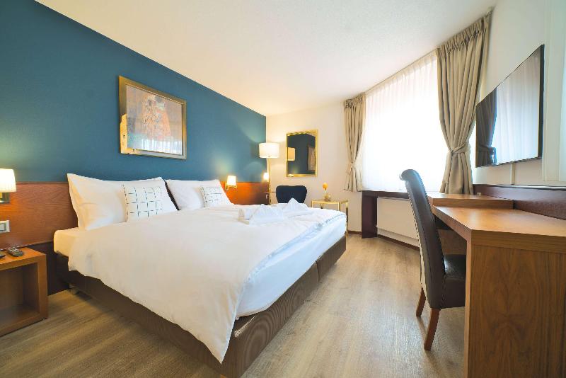 Tulip Inn Lausanne Beaulieu - Oda