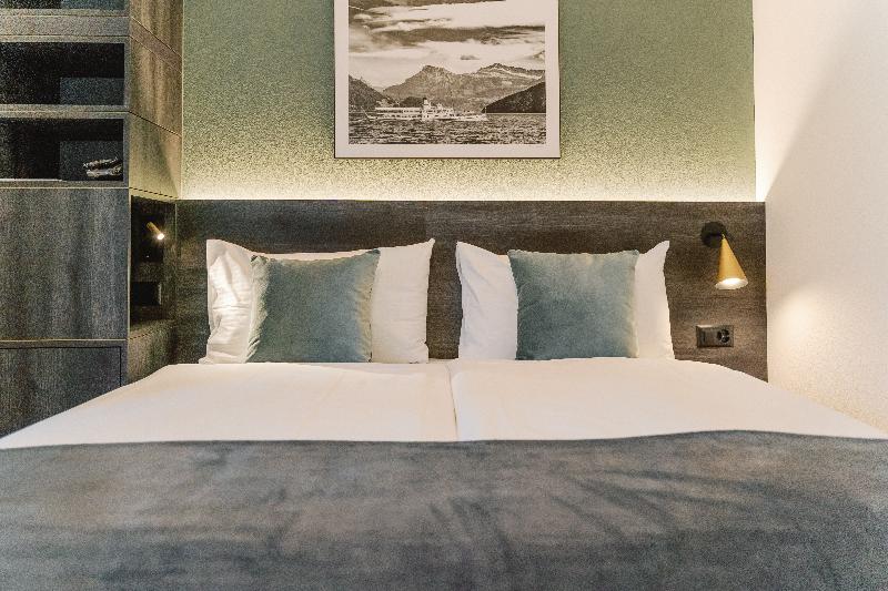 Hotel Waldstaetterhof Lucerne - Oda