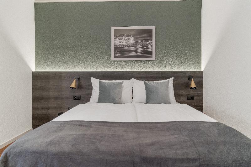 Hotel Waldstaetterhof Lucerne - Oda