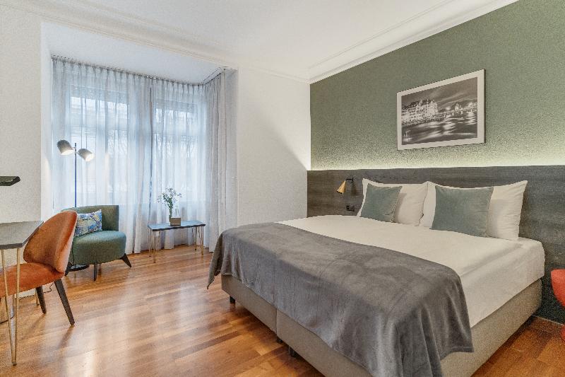 Hotel Waldstaetterhof Lucerne - Oda