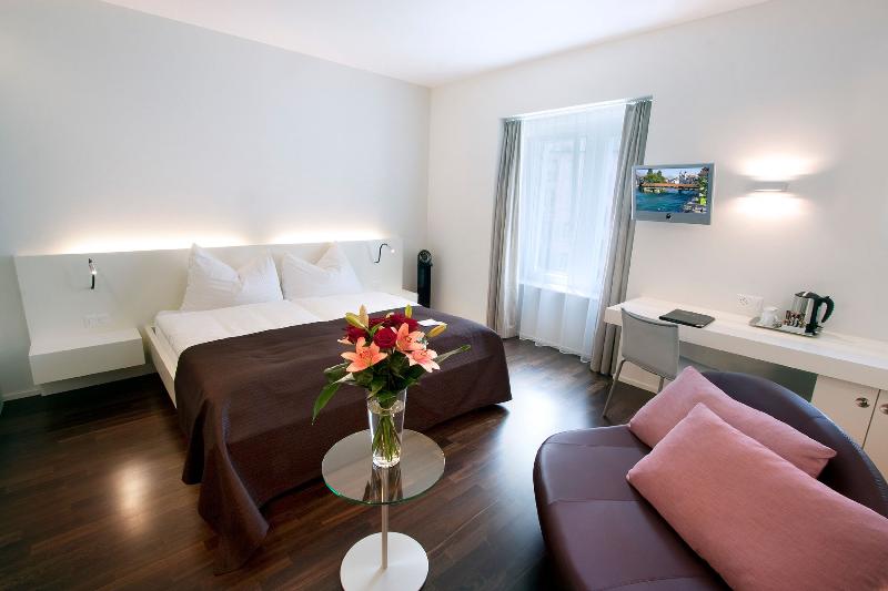 Hotel Waldstaetterhof Lucerne - Oda