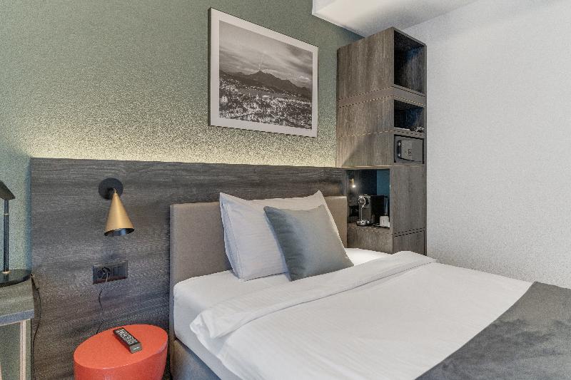 Hotel Waldstaetterhof Lucerne - Oda