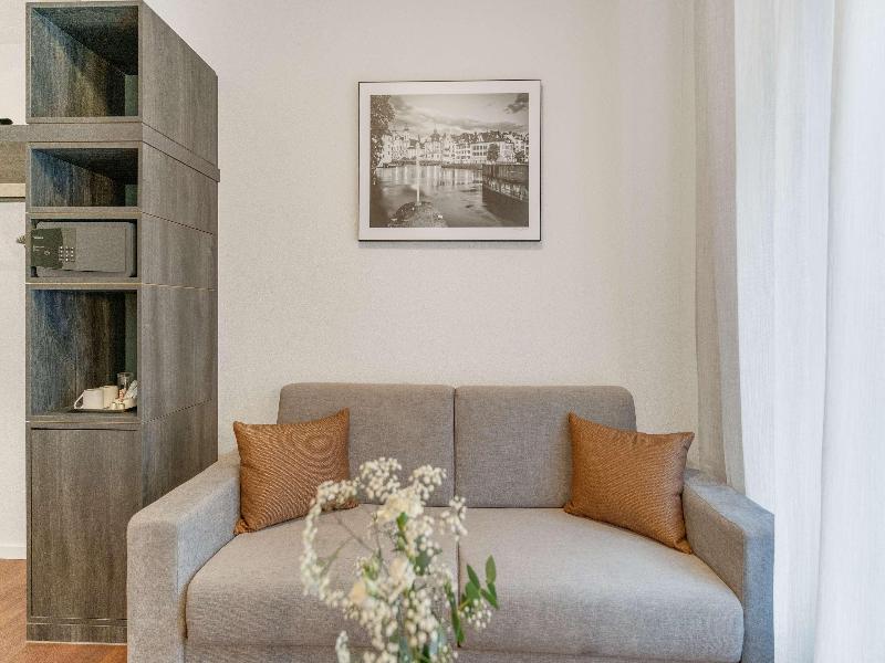 Hotel Waldstaetterhof Lucerne - Oda