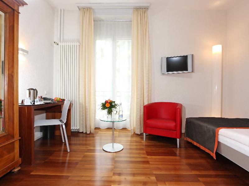 Hotel Waldstaetterhof Lucerne - Oda