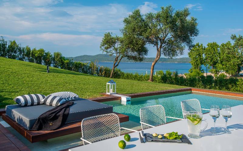 Avaton Luxury Beach Resort Relais & Chateau - Genel