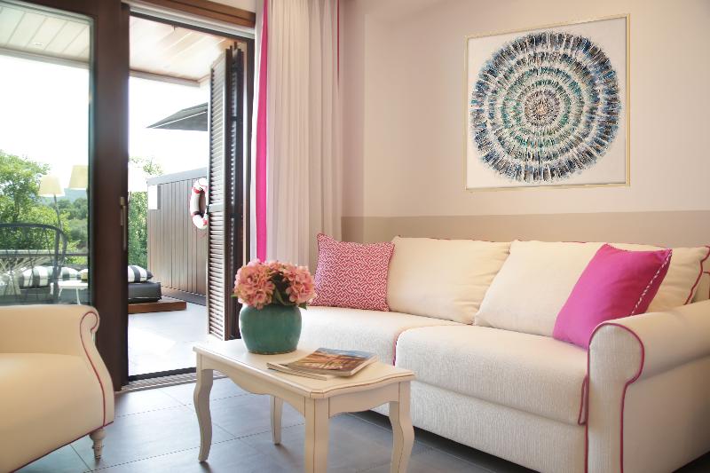 Avaton Luxury Beach Resort Relais & Chateau - Oda