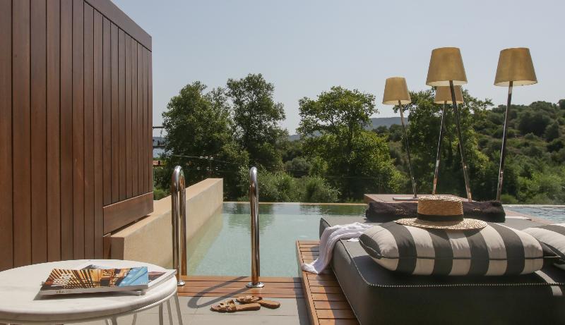 Avaton Luxury Beach Resort Relais & Chateau - Oda
