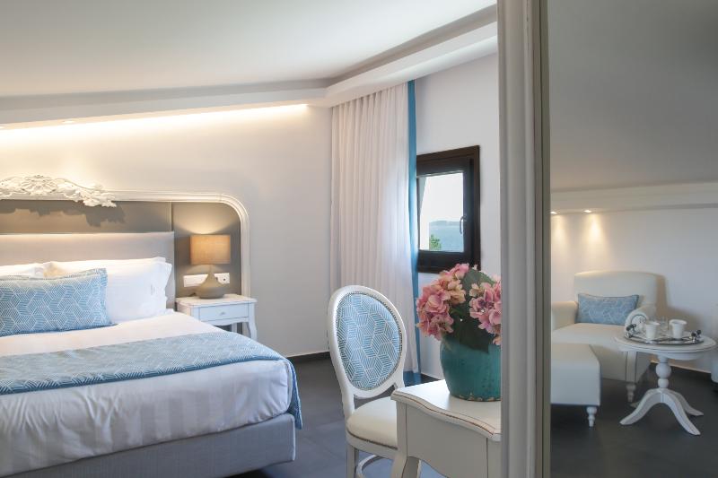 Avaton Luxury Beach Resort Relais & Chateau - Oda