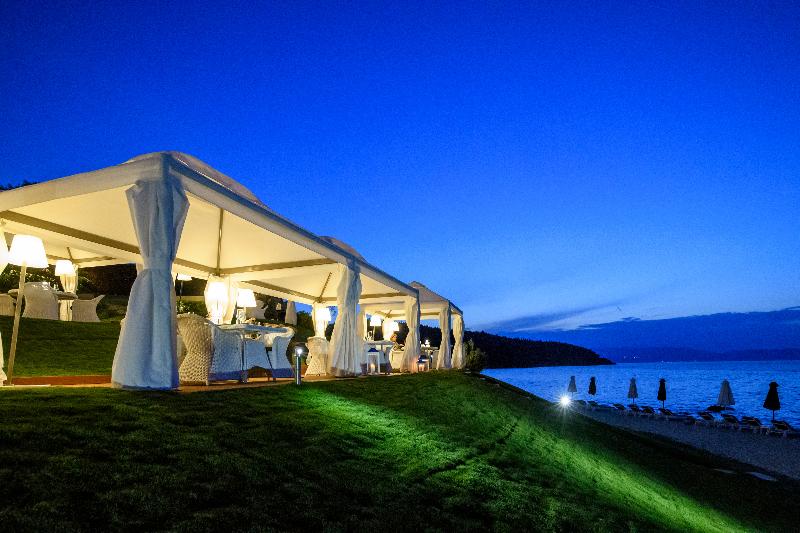 Avaton Luxury Beach Resort Relais & Chateau - Restoran