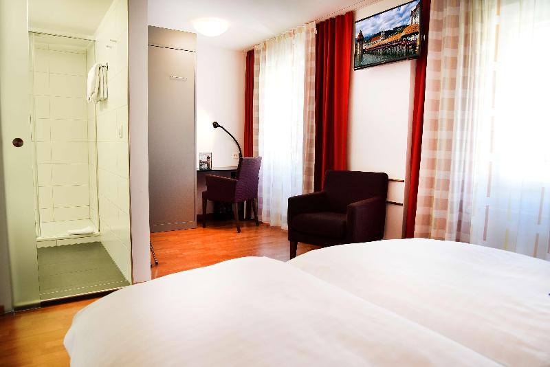 TOP Hotel Rothaus Luzern & Peruvian Culinary Art - Oda