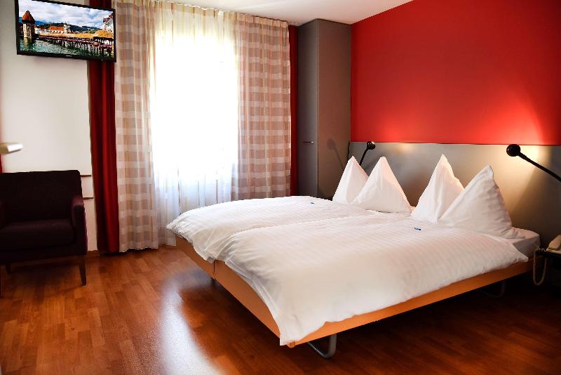 TOP Hotel Rothaus Luzern & Peruvian Culinary Art - Oda