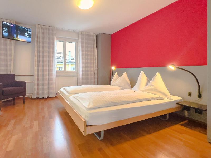 TOP Hotel Rothaus Luzern & Peruvian Culinary Art - Oda