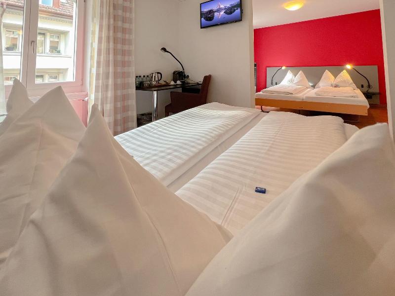 TOP Hotel Rothaus Luzern & Peruvian Culinary Art - Oda