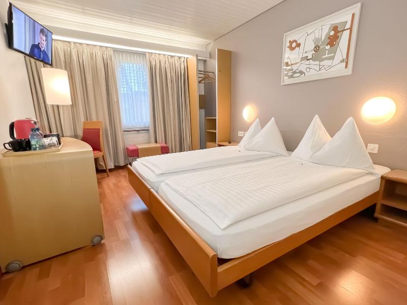 TOP Hotel Rothaus Luzern & Peruvian Culinary Art - Oda