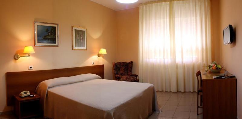 Hotel Plaza - Genel