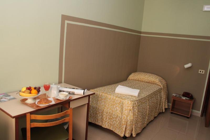 Hotel Plaza - Genel