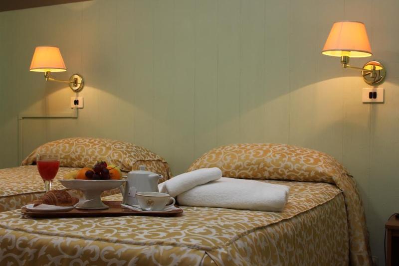 Hotel Plaza - Genel