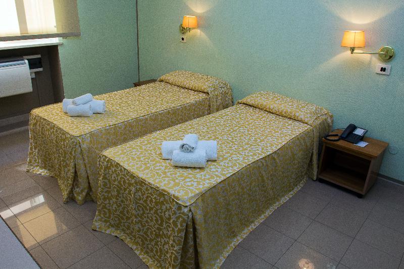 Hotel Plaza - Oda