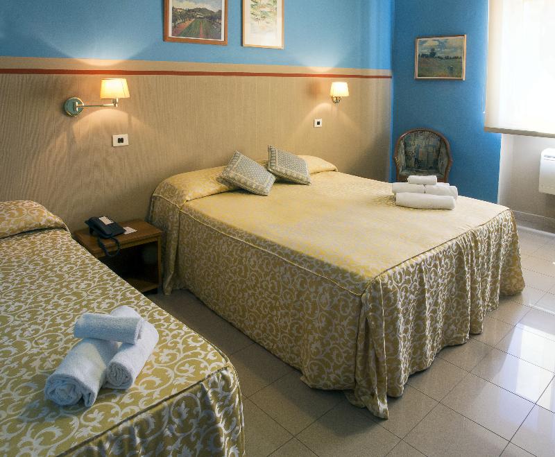 Hotel Plaza - Oda