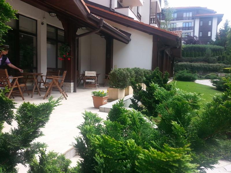 Winslow Infinity Apart Hotel - Teras
