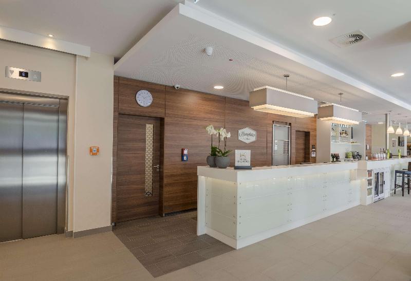 Hampton By Hilton Frankfurt City Centre Messe - Lobi