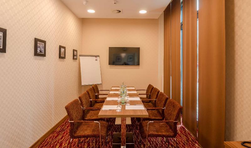 Hampton By Hilton Frankfurt City Centre Messe - Genel