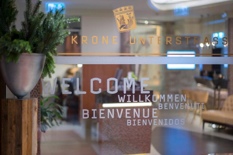 Krone Unterstrass - Lobi