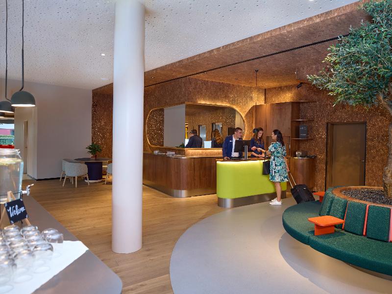 Novotel Zurich City-West - Lobi