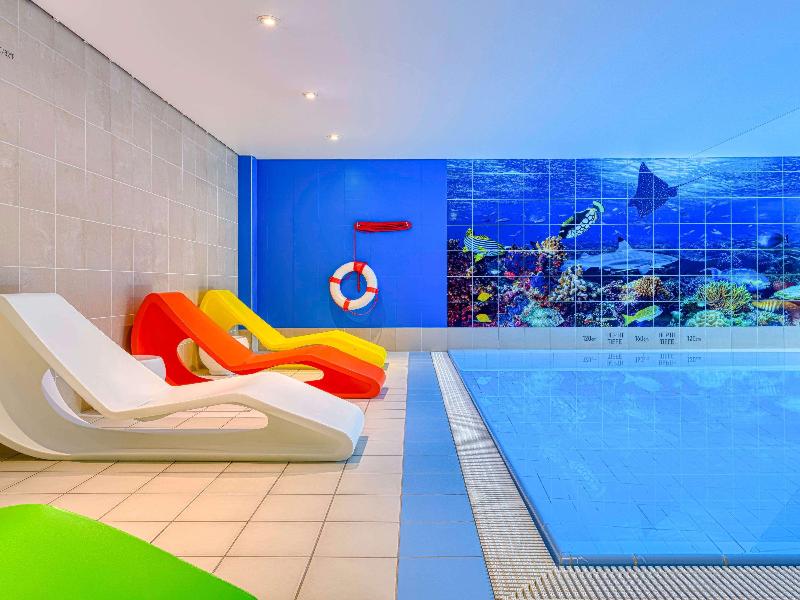 Novotel Zurich City-West - Havuz