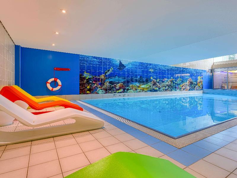 Novotel Zurich City-West - Havuz