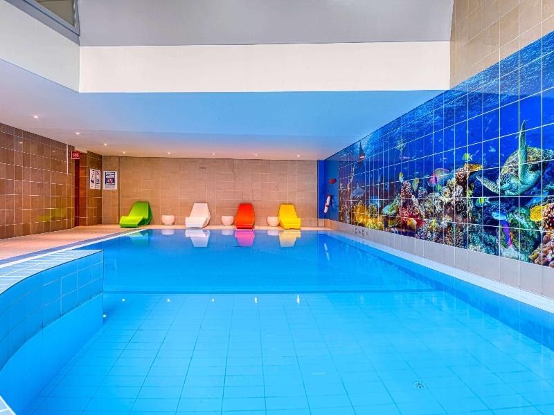 Novotel Zurich City-West - Havuz