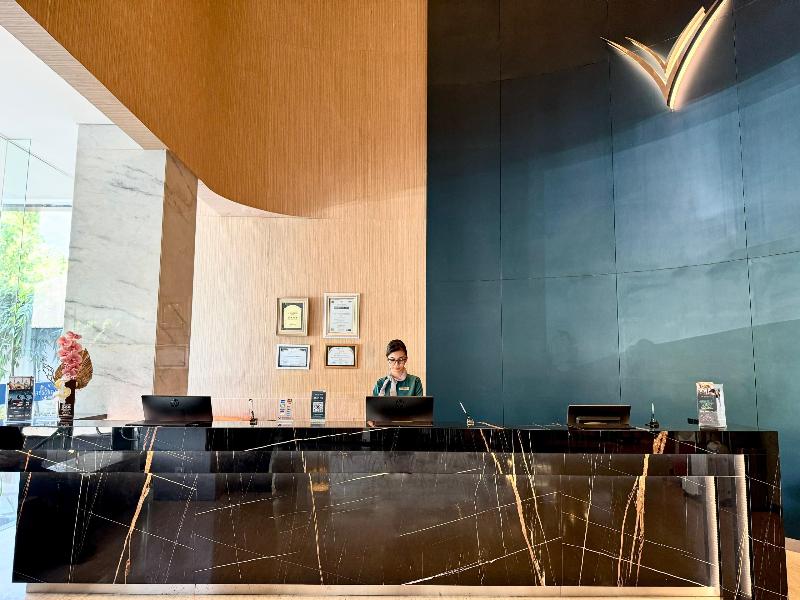 The Southern Hotel Surabaya - Lobi