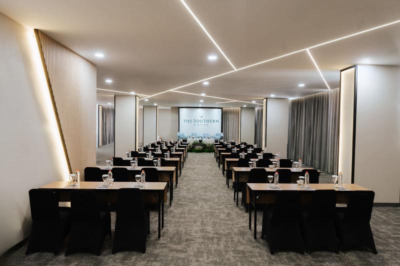 The Southern Hotel Surabaya - Toplantı