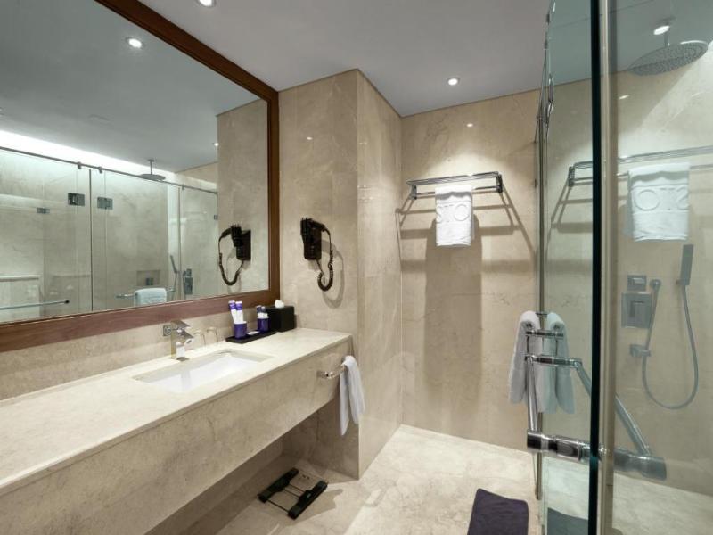 Aston Priority Simatupang & Conference Center - Oda