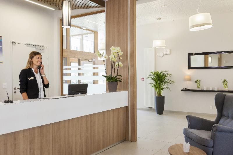 Neho Suites Porte De Geneve - Gare Annemasse *** - Lobi