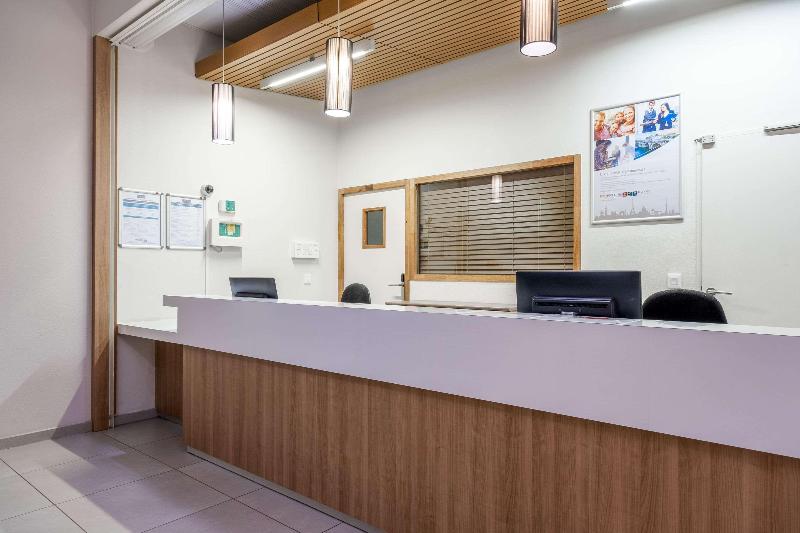 Neho Suites Porte De Geneve - Gare Annemasse *** - Lobi