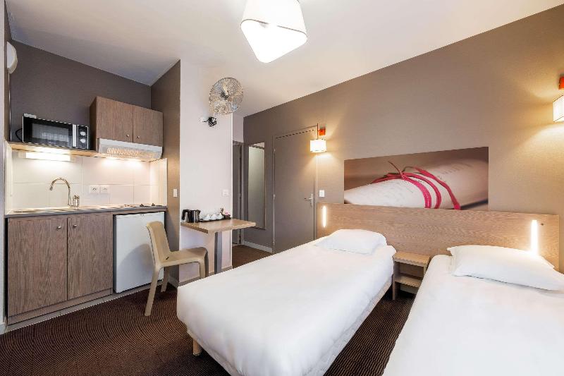 Neho Suites Porte De Geneve - Gare Annemasse *** - Oda