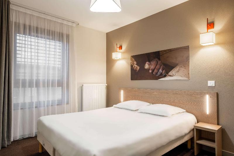 Neho Suites Porte De Geneve - Gare Annemasse *** - Oda