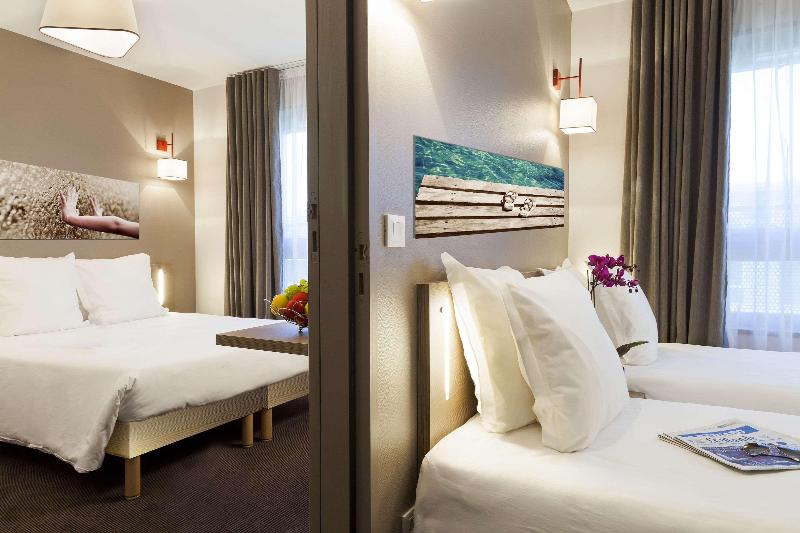 Neho Suites Porte De Geneve - Gare Annemasse *** - Oda