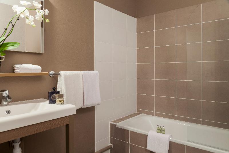 Neho Suites Porte De Geneve - Gare Annemasse *** - Oda