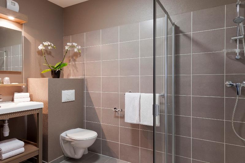Neho Suites Porte De Geneve - Gare Annemasse *** - Oda