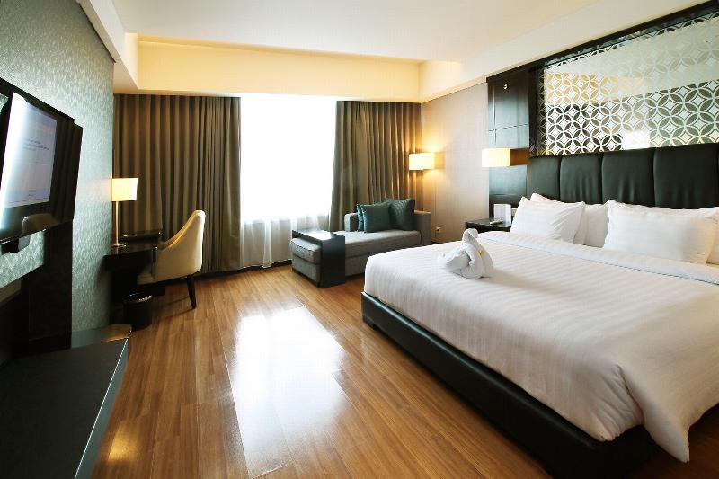 The Alana Hotel & Convention Center Solo - Oda