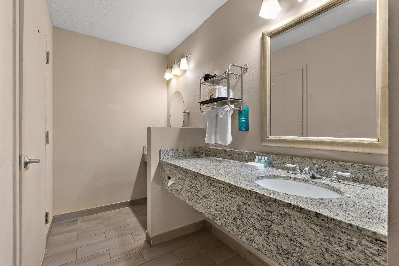 Quality Inn Wayne - Oda
