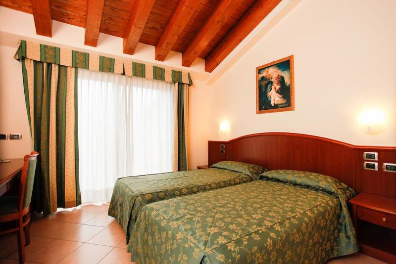 Garda Family House - Oda
