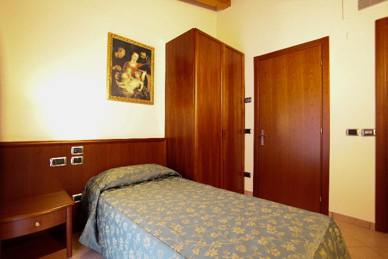Garda Family House - Oda