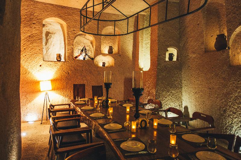 Millstone Cave Suites - Restoran