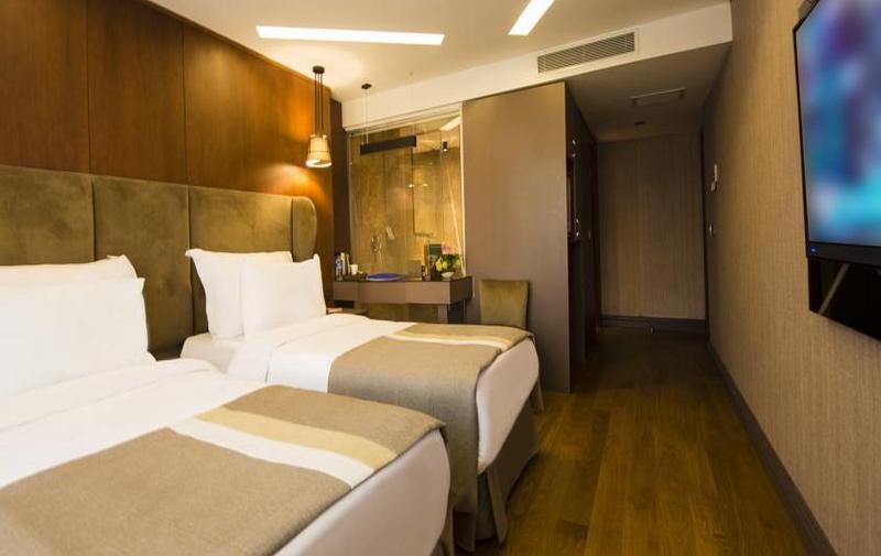 Blueway Historical Hotel - Oda