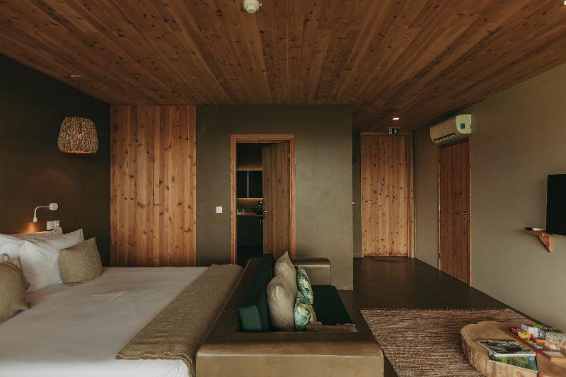 Santa Barbara Eco Beach Resort - Oda