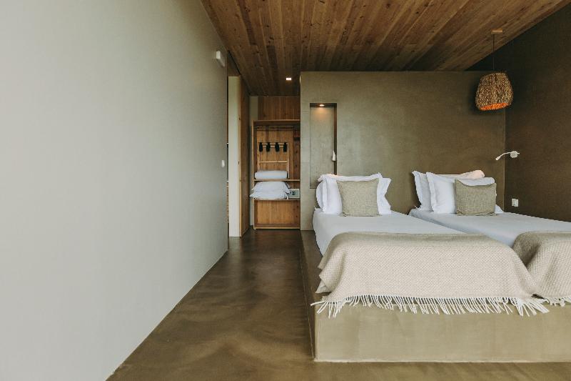 Santa Barbara Eco Beach Resort - Oda