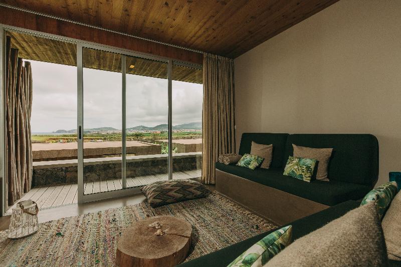 Santa Barbara Eco Beach Resort - Oda
